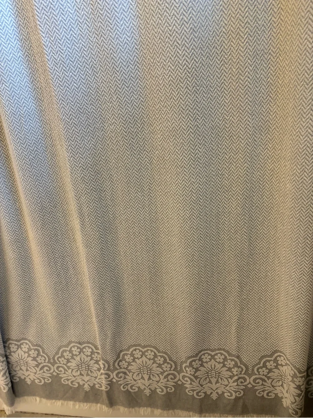 Common Thread Shower Curtain/Grey Medallion Raised Boarder Design-Cotton Towel